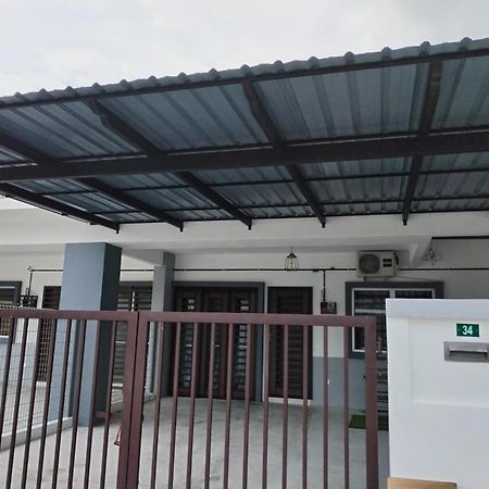 Orked Homestay Seri Iskandar Εξωτερικό φωτογραφία